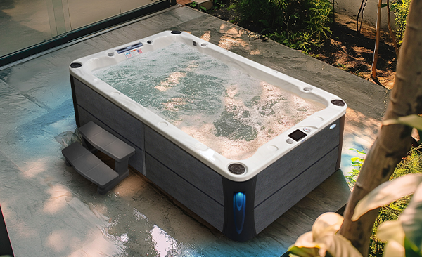 Deck Series Utica hot tubs for sale